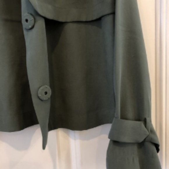 Ella Moss Jacket - Picture 2 of 3